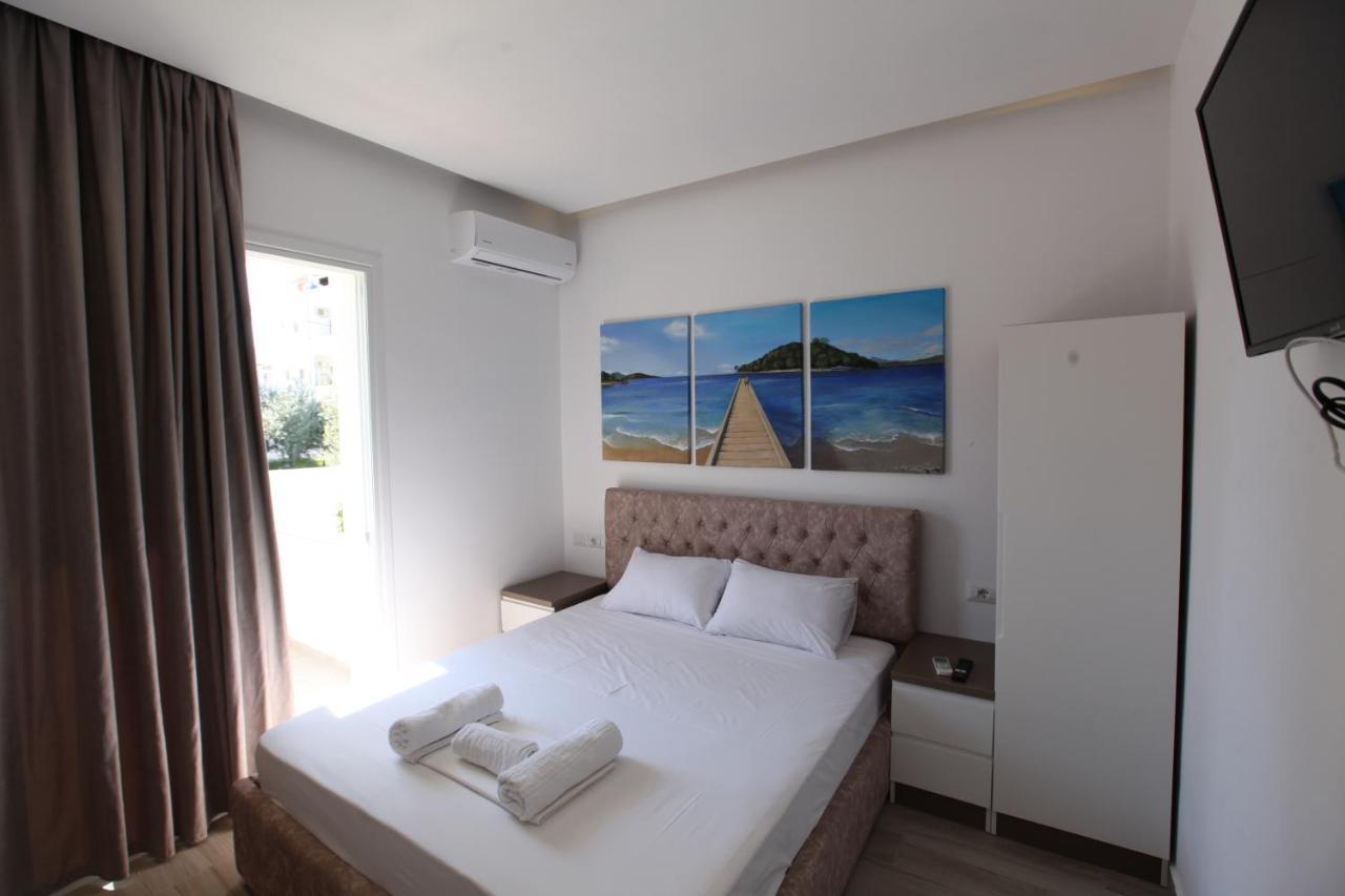 Hotel Bega Ksamil Bagian luar foto