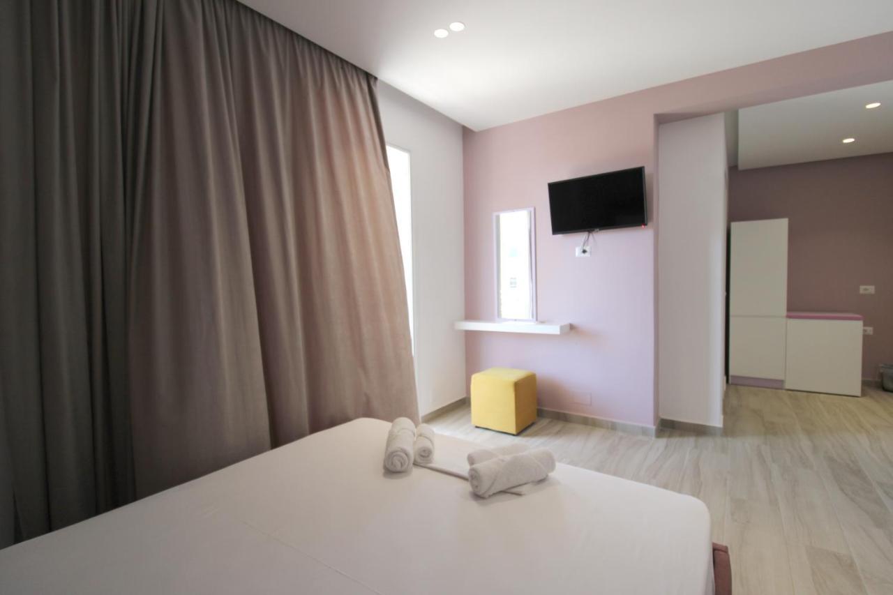 Hotel Bega Ksamil Bagian luar foto